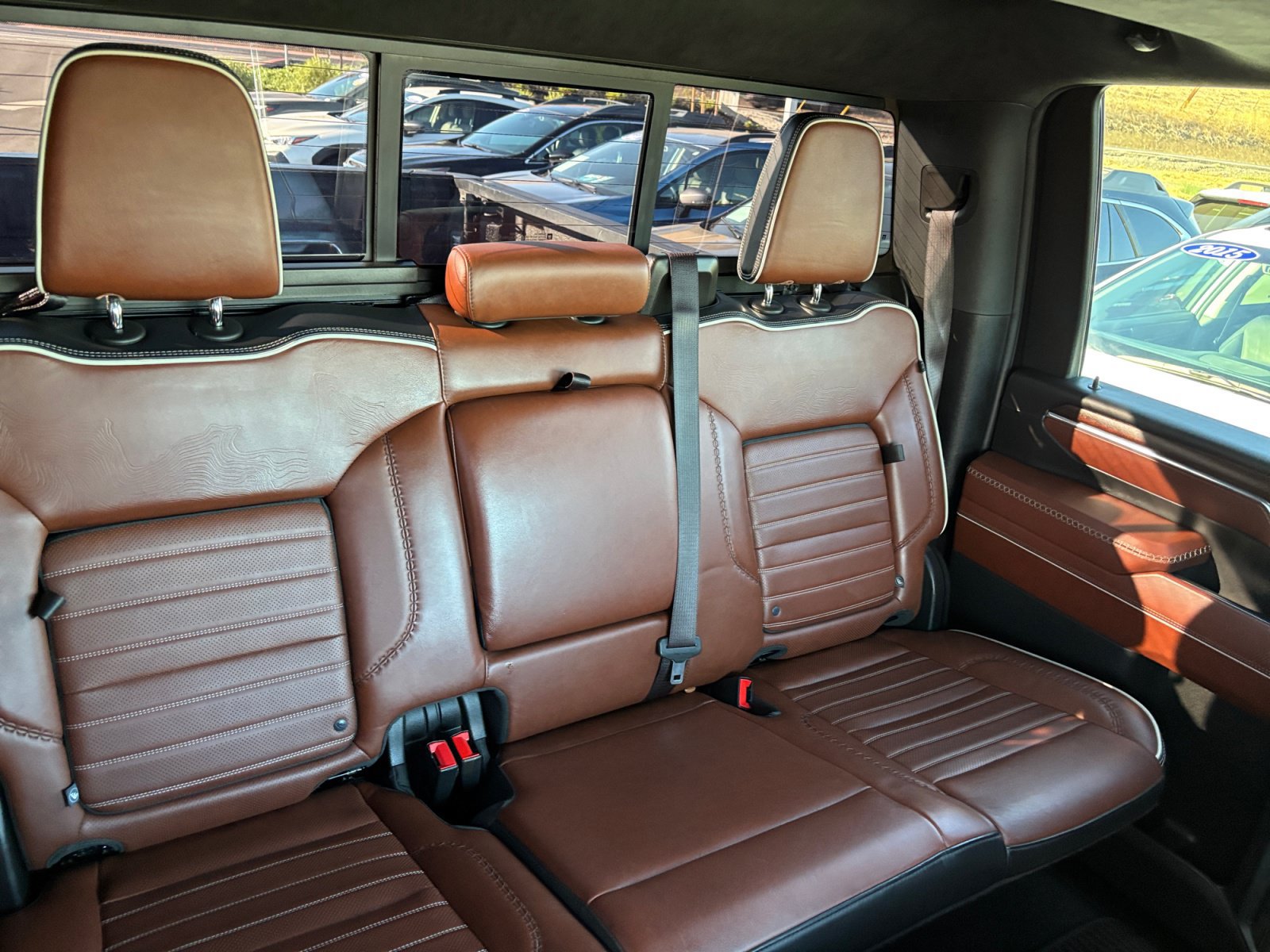 Used 2024 GMC Sierra 2500 Denali Ultimate w/ Max Trailering Package AWD/4WD image 19