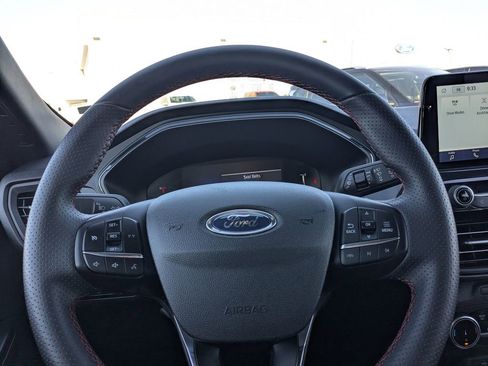 Used 2025 Ford Escape ST-Line image 21