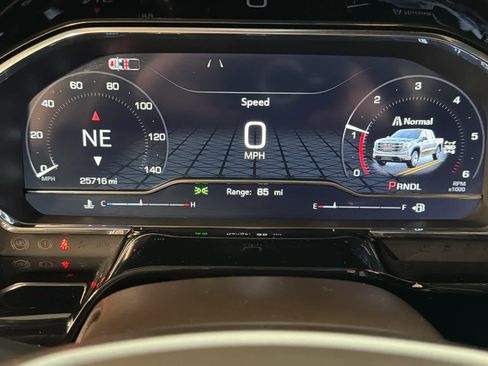 Used 2025 GMC Sierra 1500 SLT image 36