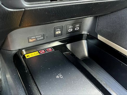 Certified 2025 Toyota Camry LE FWD image 33