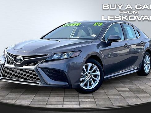 Used 2023 Toyota Camry SE image 12