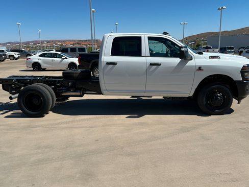 New 2026 RAM 3500 Tradesman image 6