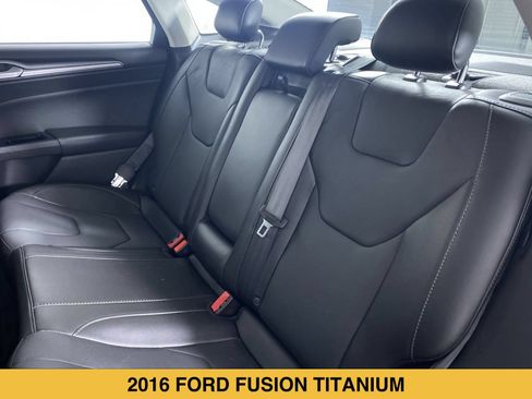 Used 2016 Ford Fusion Titanium FWD image 14