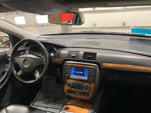Used 2008 Mercedes-Benz R 350 2WD image 10