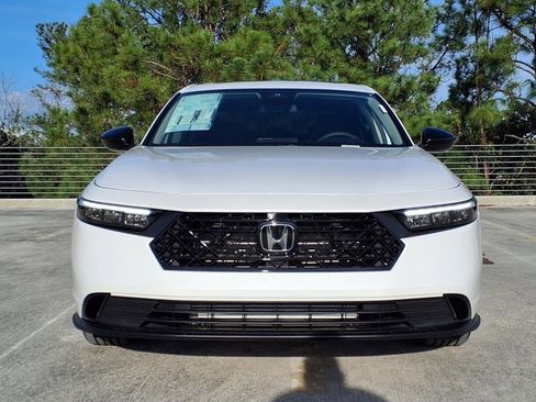 New 2025 Honda Accord SE image 2