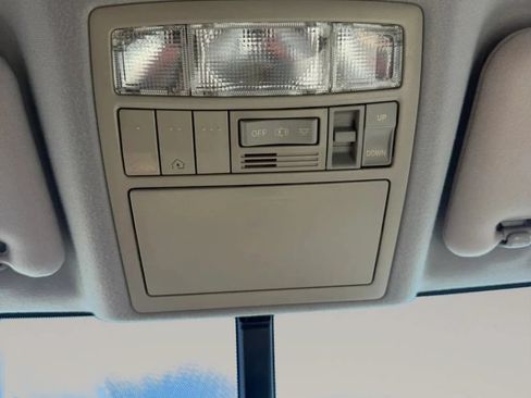 Used 2013 Toyota Venza XLE w/ XLE Premium Pkg FWD image 30