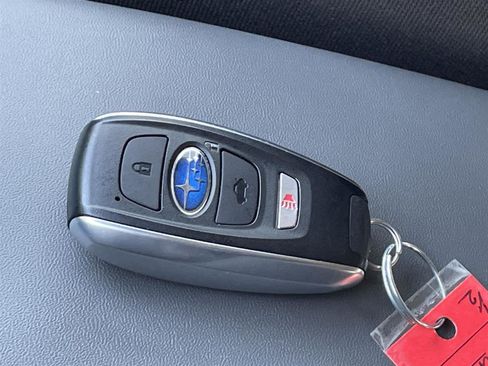 Used 2025 Subaru Crosstrek 2.0i Premium image 31