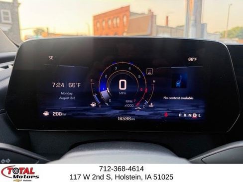 Used 2024 Chevrolet Traverse LT w/ LPO, Floor Liner Package FWD image 23
