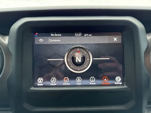 Used 2022 Jeep Wrangler Willys image 27