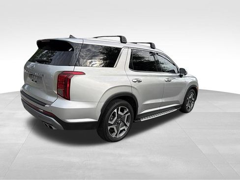 Used 2025 Hyundai Palisade SEL FWD image 4