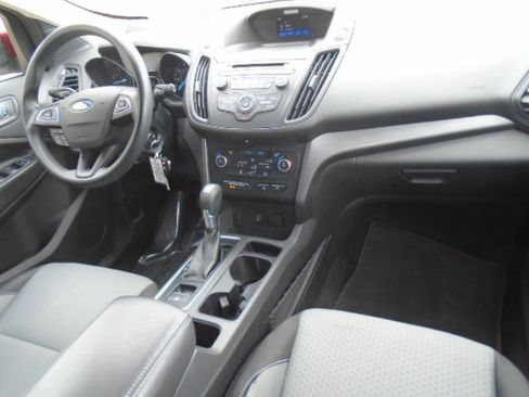 Used 2017 Ford Escape SE AWD/4WD image 10