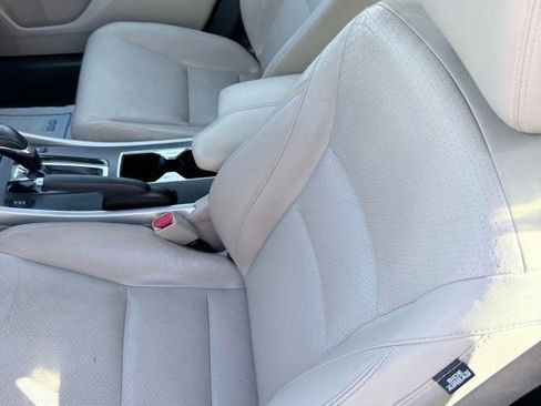 Used 2014 Honda Accord EX-L image 10