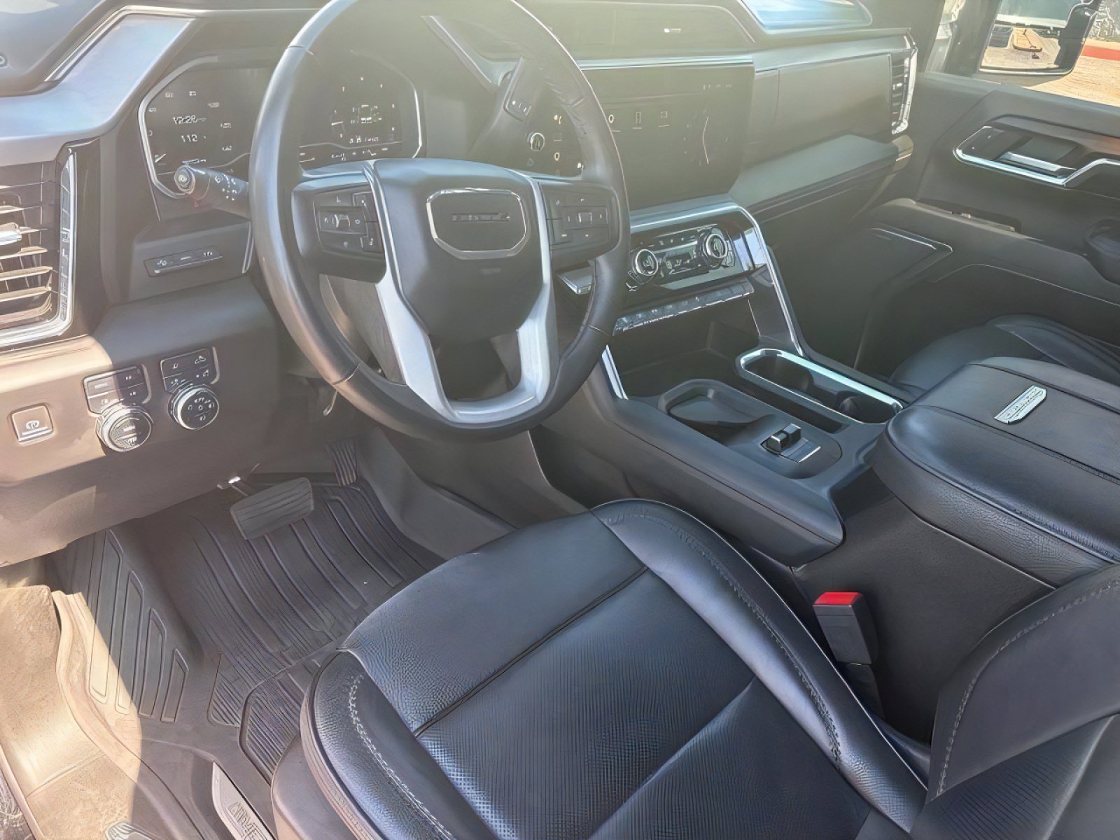 Used 2024 GMC Sierra 2500 Denali w/ Denali Reserve Package AWD/4WD image 15