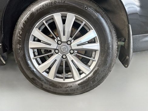 Used 2019 Nissan Pathfinder S AWD/4WD image 37