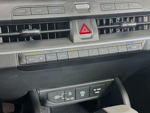 Used 2025 Kia K4 FWD image 22