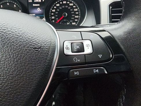 Used 2018 Volkswagen Atlas SEL FWD image 34