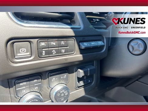 Used 2023 GMC Yukon AT4 w/ AT4 Premium Plus Package AWD/4WD image 14