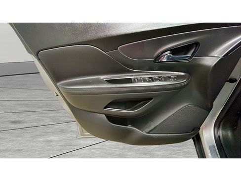 Used 2020 Buick Encore Preferred w/ Safety Package image 9