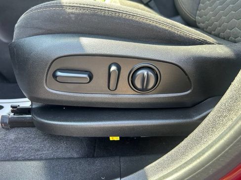 Certified 2020 Chevrolet Equinox LT AWD/4WD image 24