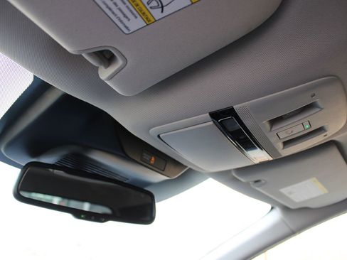 Used 2025 Nissan Murano SL image 28