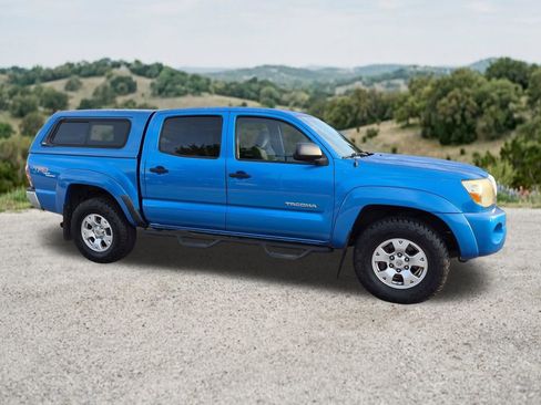 Used 2011 Toyota Tacoma PreRunner w/ TRD Off-Road Pkg RWD image 13