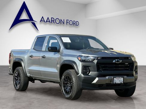 Used 2024 Chevrolet Colorado Trail Boss w/ Safety Package image 7