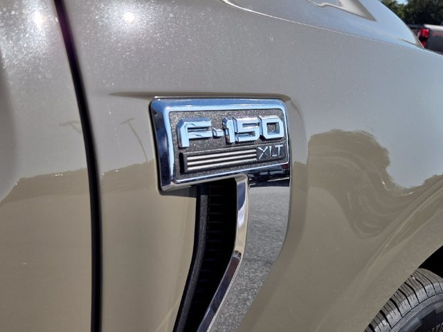 New 2026 Ford F150 XLT w/ XLT Chrome Appearance Package RWD image 14