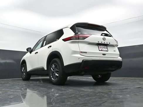 Used 2024 Nissan Rogue S AWD/4WD image 55
