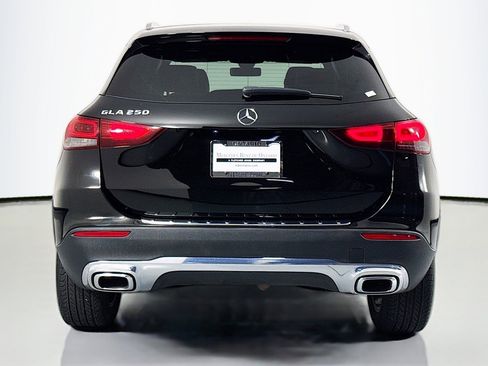 Certified 2023 Mercedes-Benz GLA 250 image 4