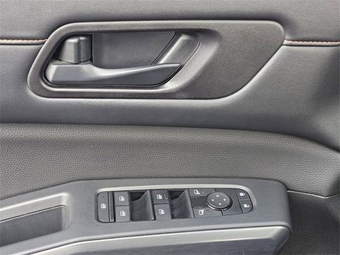 Used 2024 Nissan Pathfinder Rock Creek image 26