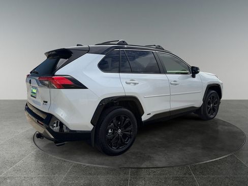 Used 2025 Toyota RAV4 XSE w/ Advanced Technology Package AWD/4WD image 9