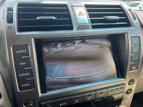 Used 2017 Lexus GX 460 Premium w/ Premium Package AWD/4WD image 12