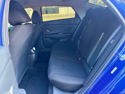 Used 2024 Hyundai Elantra SEL FWD image 29