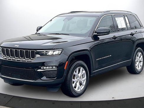 Certified 2022 Jeep Grand Cherokee Limited image 4