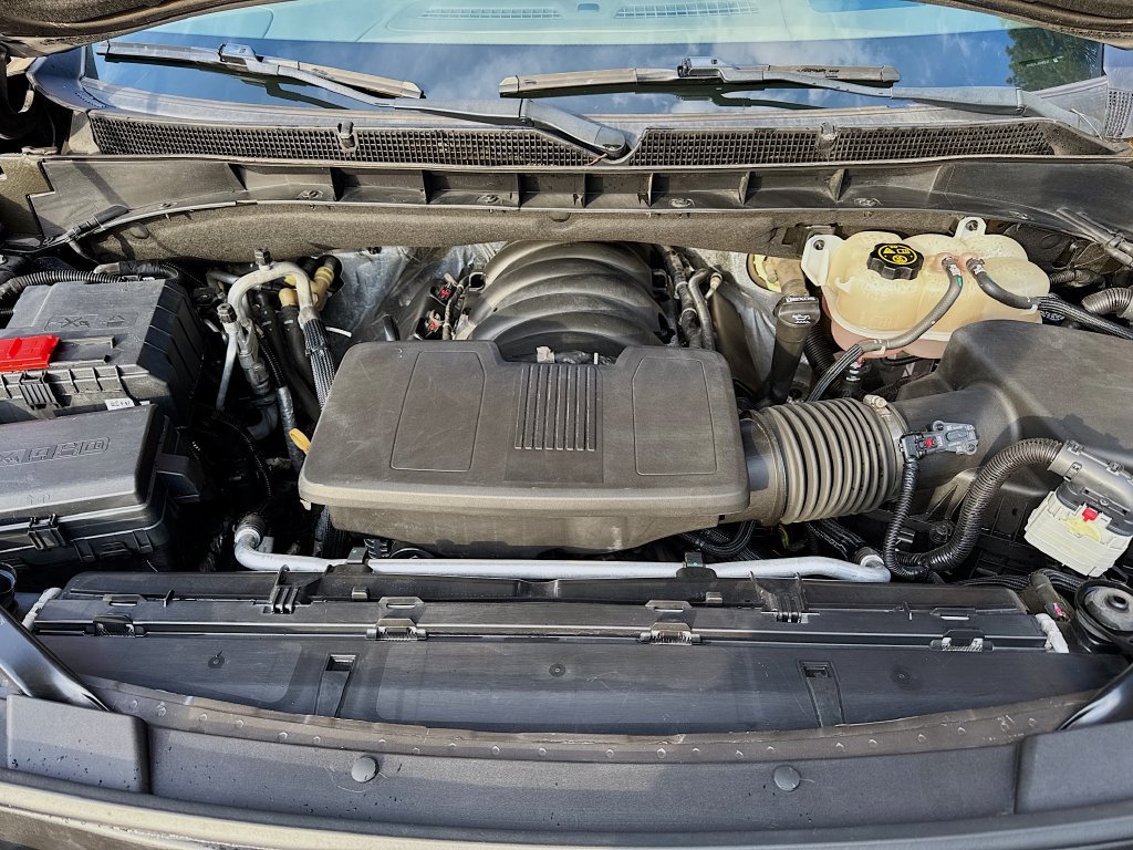 Used 2021 GMC Yukon Denali w/ Denali Premium Package RWD image 40