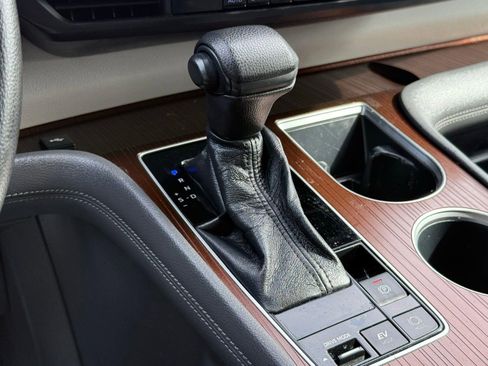 Used 2022 Toyota Sienna LE image 57