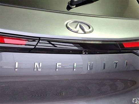 Certified 2025 INFINITI QX60 Luxe image 33