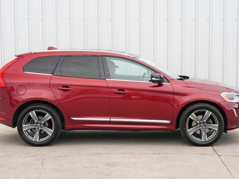 Used 2017 Volvo XC60 T5 Dynamic w/ Preferred Option Package image 51