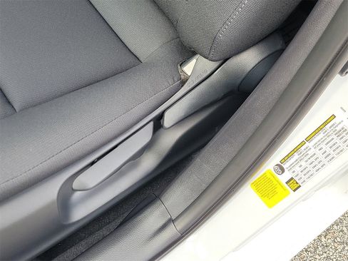 Used 2026 Toyota Corolla LE image 17