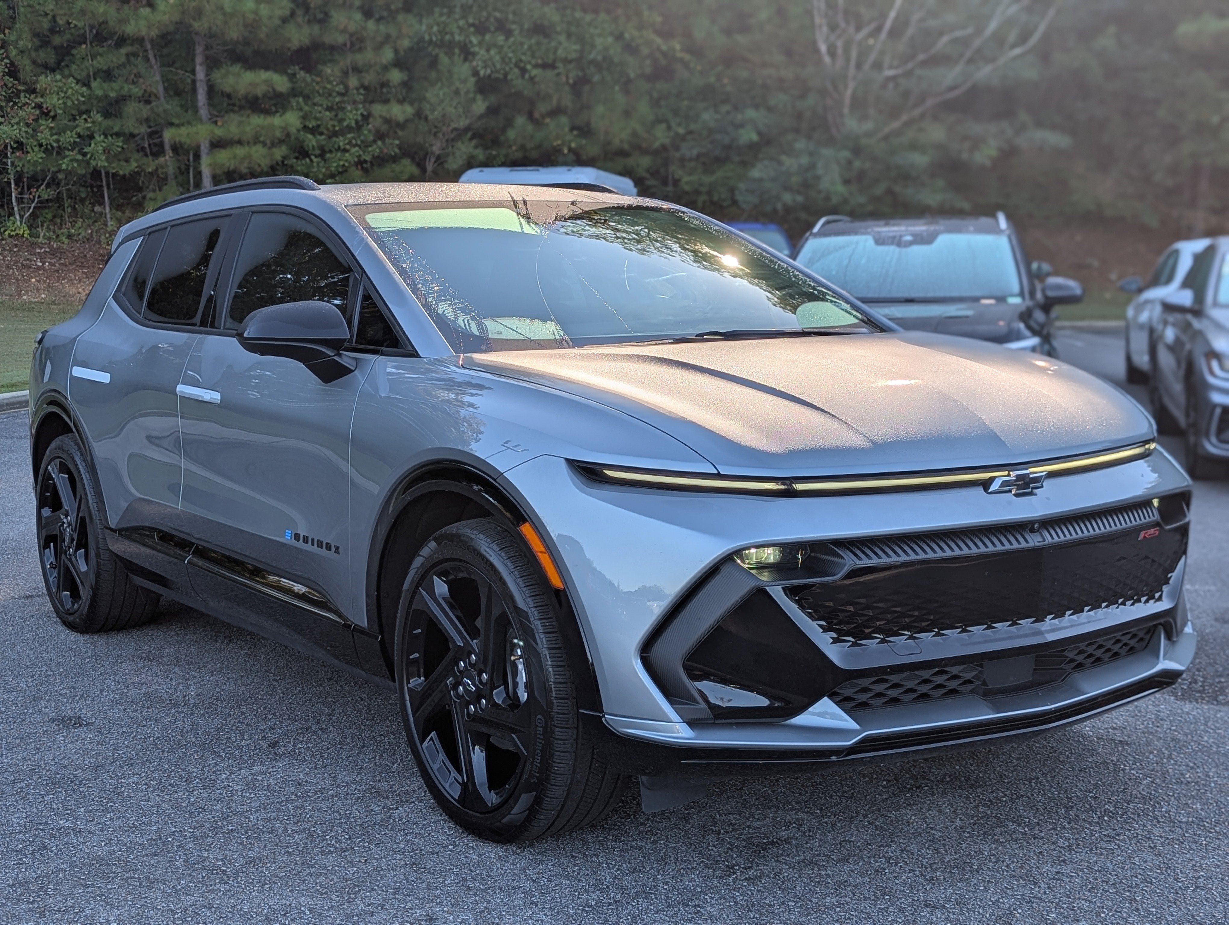 Used 2024 Chevrolet Equinox EV RS FWD image 11