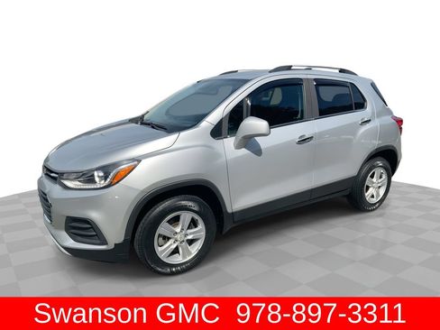Used 2019 Chevrolet Trax LT w/ LT Convenience Package AWD/4WD image 1
