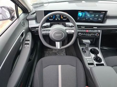 New 2026 Hyundai Sonata SE FWD image 3