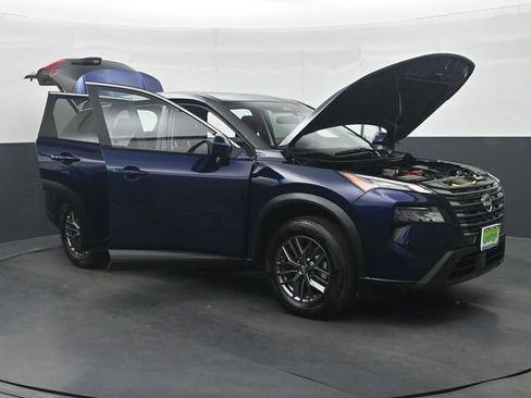 Used 2026 Nissan Rogue SV FWD image 34