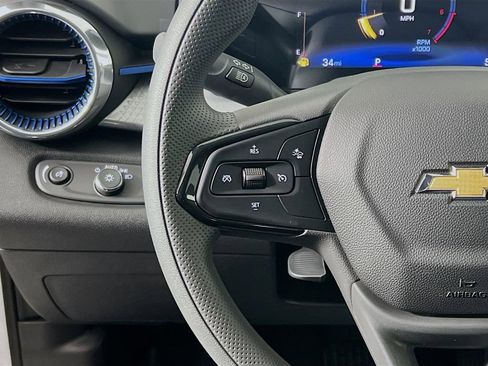 New 2026 Chevrolet Trax LT FWD image 10