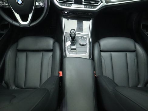 Used 2020 BMW 330i Sedan w/ Convenience Package image 17