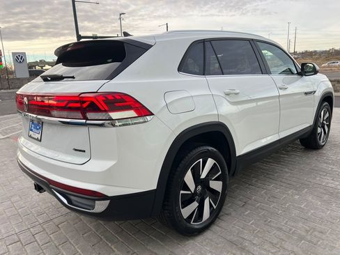 Certified 2025 Volkswagen Atlas Cross Sport SE image 7