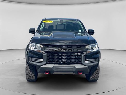 Used 2022 Chevrolet Colorado ZR2 w/ ZR2 Midnight Special Edition AWD/4WD image 2