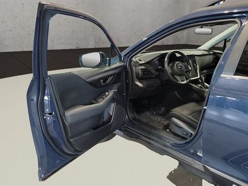 Used 2025 Subaru Outback Premium AWD/4WD image 18
