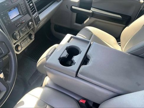Used 2022 Ford F250 XL w/ Power Equipment Group AWD/4WD image 14