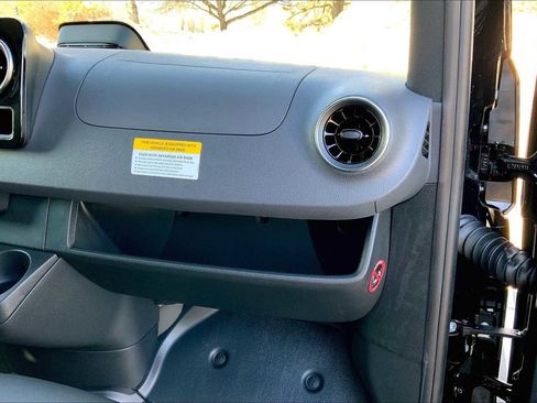 New 2025 Mercedes-Benz Sprinter 2500 image 10